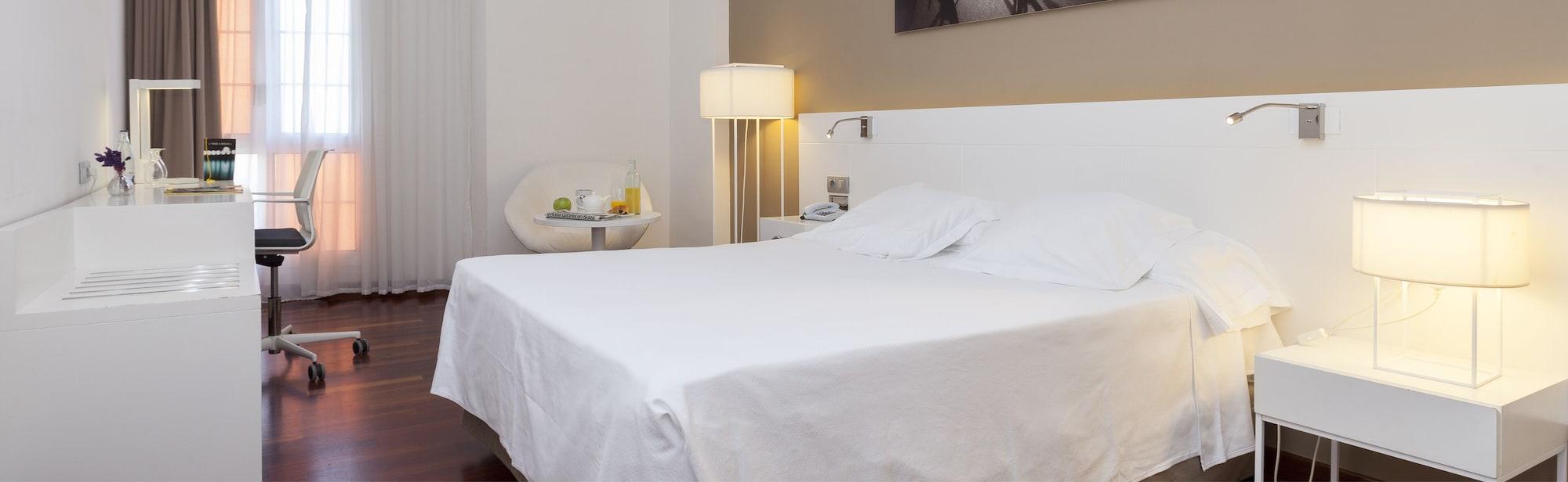 Urh Ciutat De Mataro Hotel Bagian luar foto