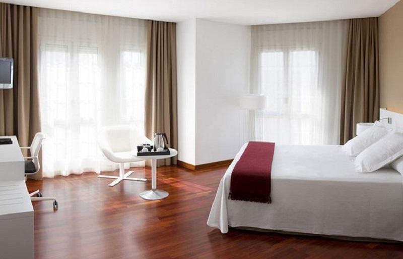 Urh Ciutat De Mataro Hotel Bagian luar foto