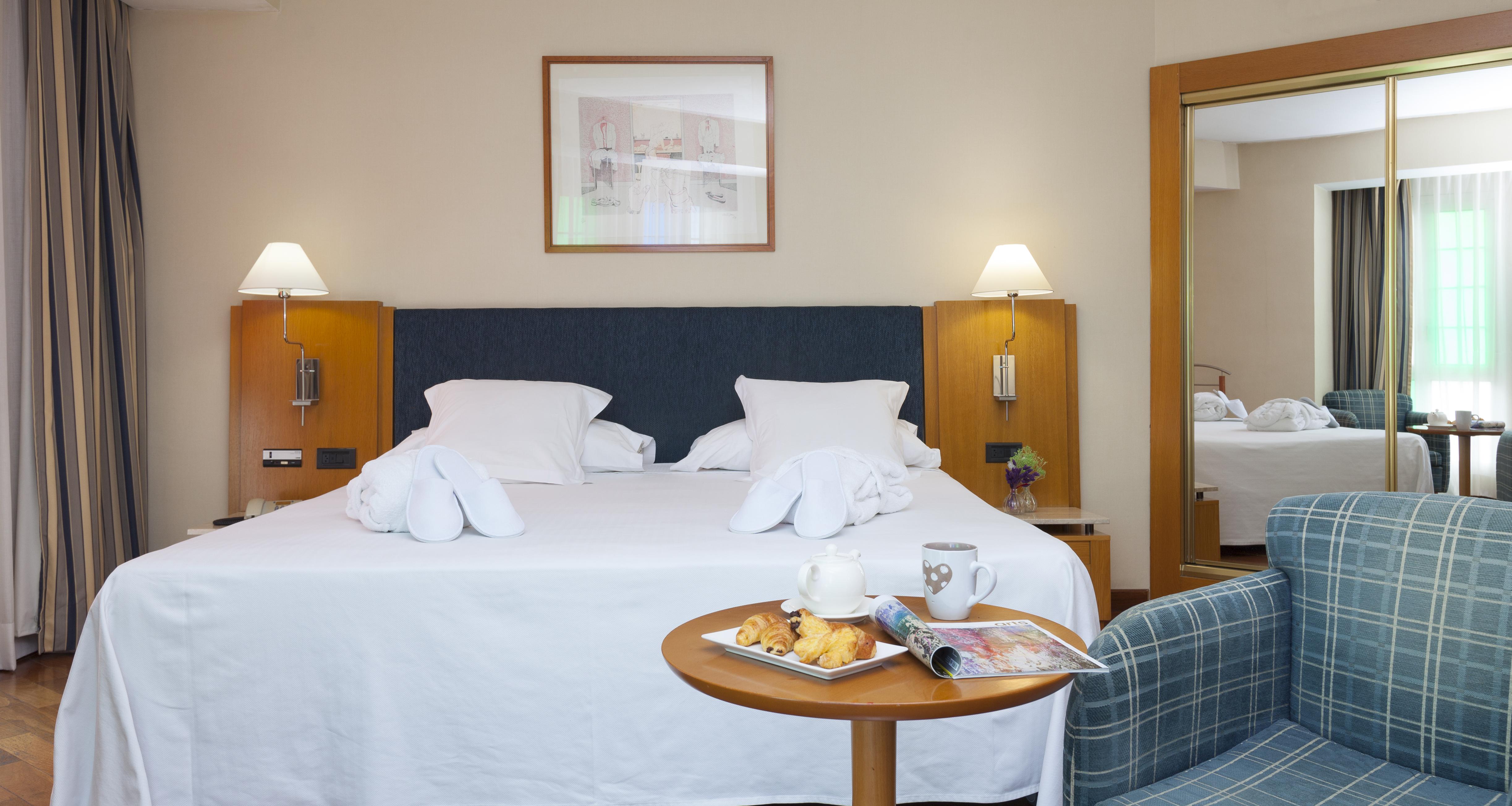 Urh Ciutat De Mataro Hotel Bagian luar foto