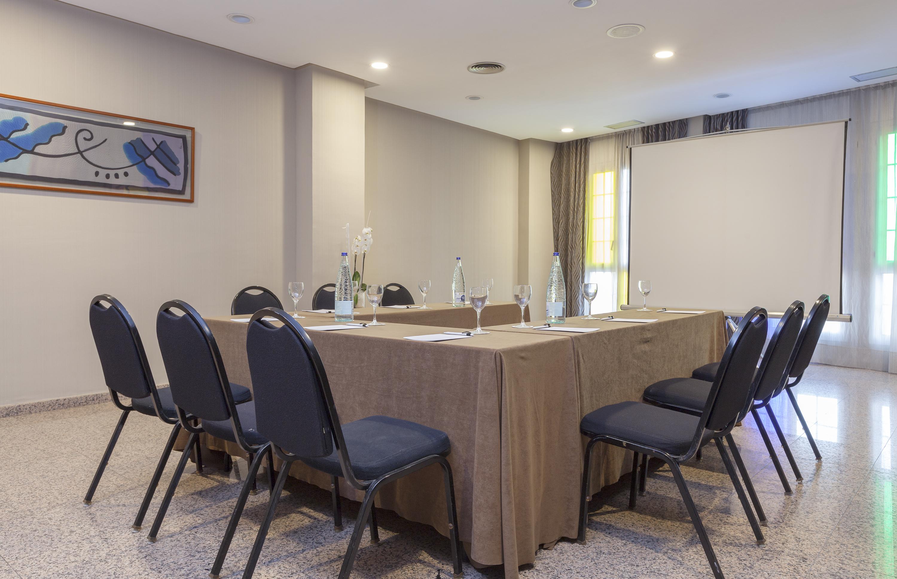 Urh Ciutat De Mataro Hotel Bagian luar foto