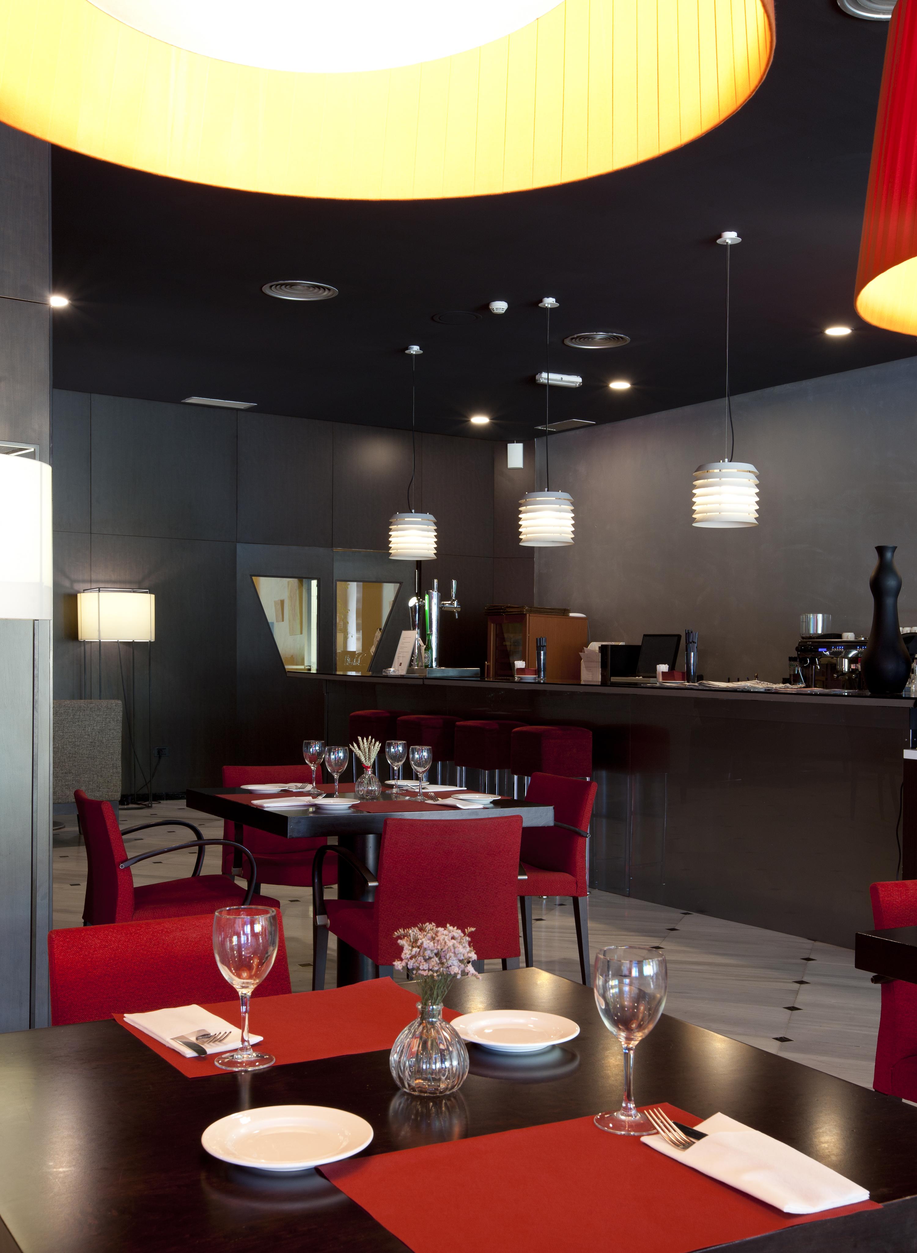 Urh Ciutat De Mataro Hotel Bagian luar foto