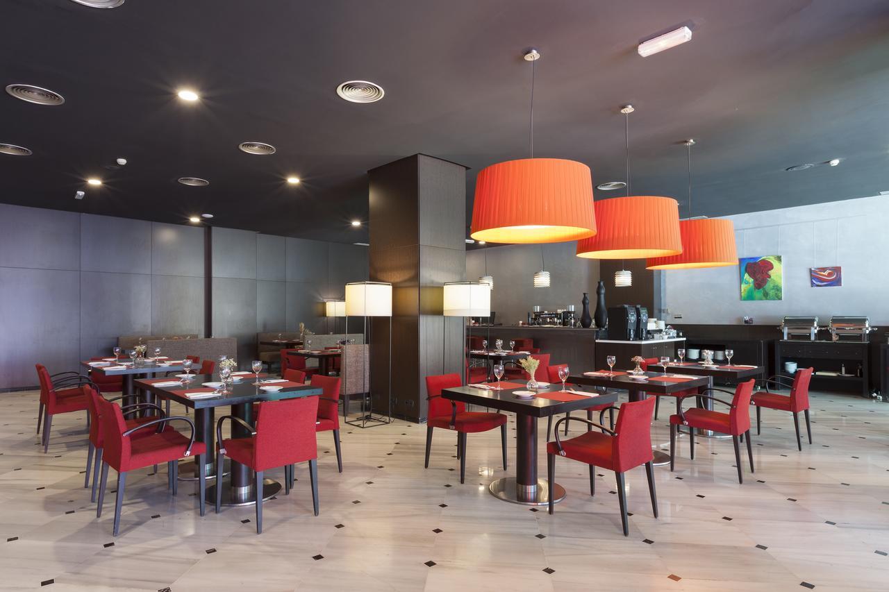 Urh Ciutat De Mataro Hotel Bagian luar foto